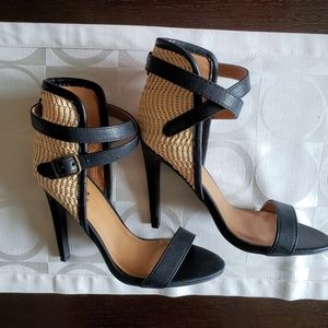 Qupid 'Interest' High Heel Pumps - Size 6